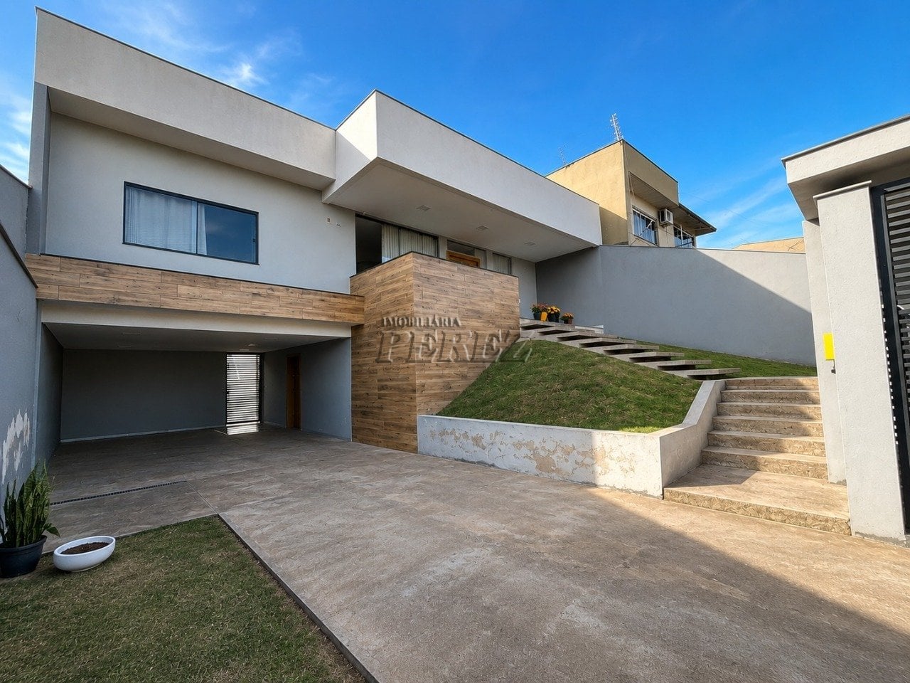 Sobrado à venda no Jardim dos Estados - Região norte de Londrina