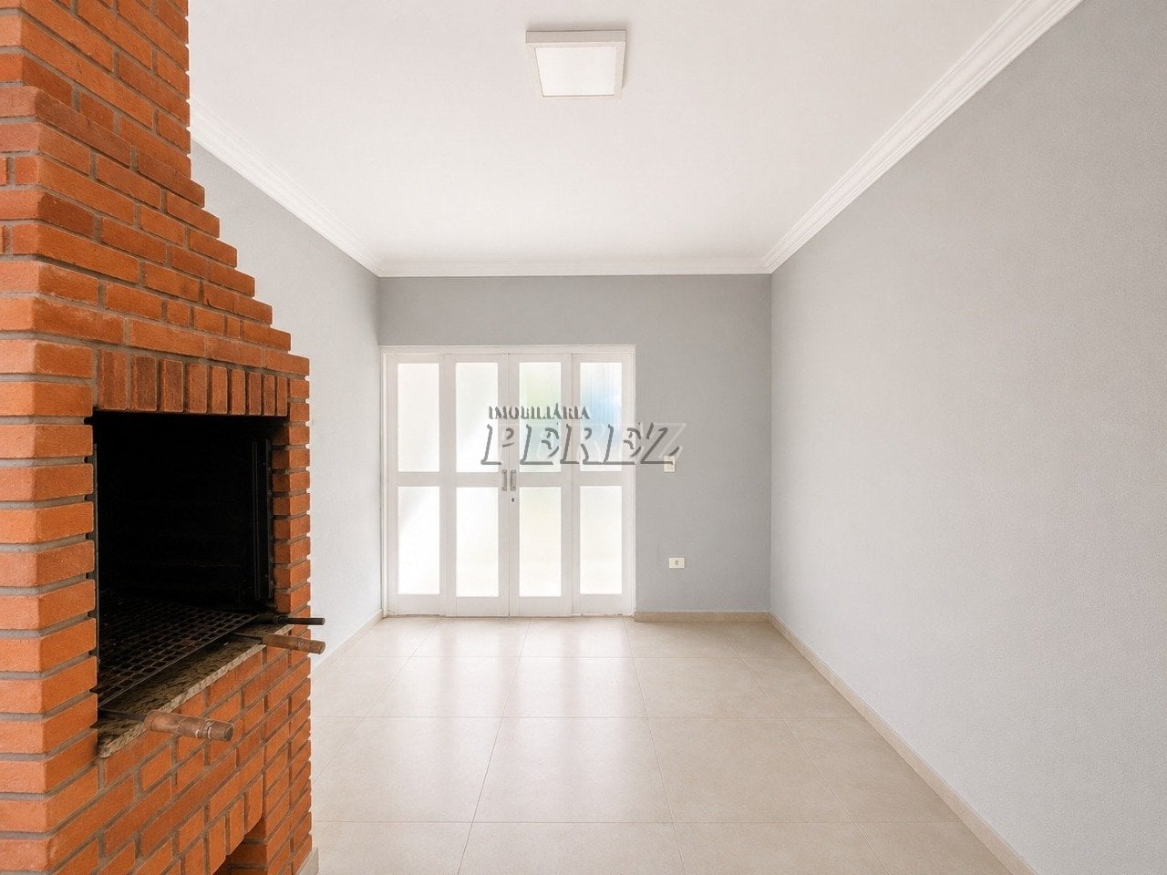 Casa em condomínio para alugar na Av. Robert Koch região Leste de Londrina