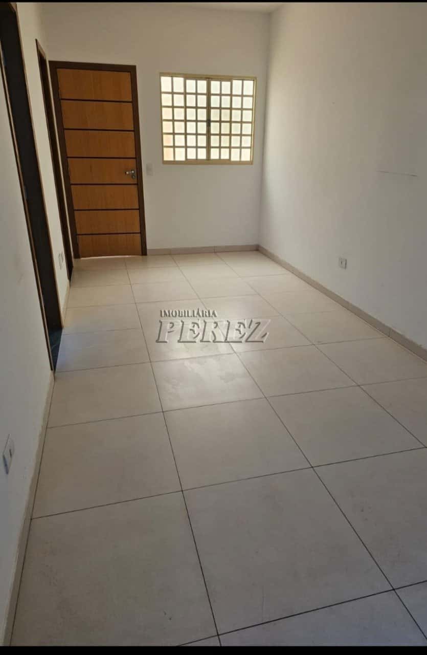 Sobreloja para alugar no centro de Londrina - Rua Bahia — foto principal