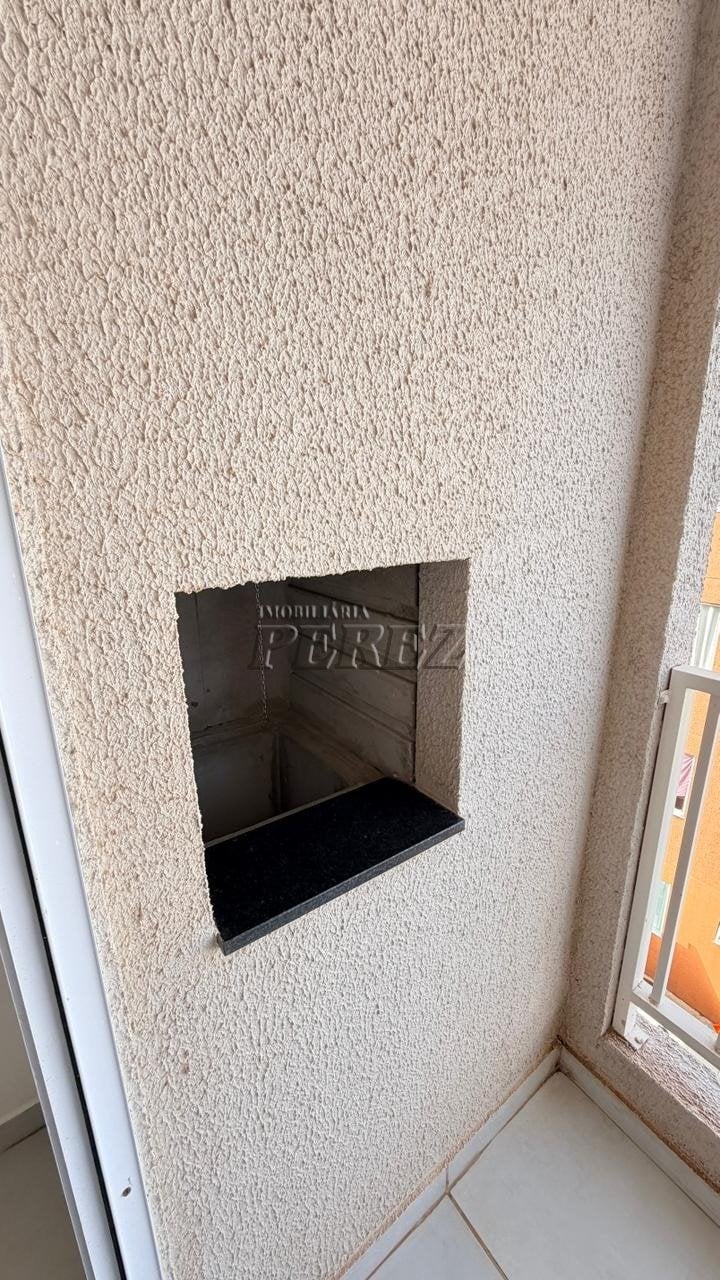 Apartamento à venda no Edifício Capadócia em Ibiporã