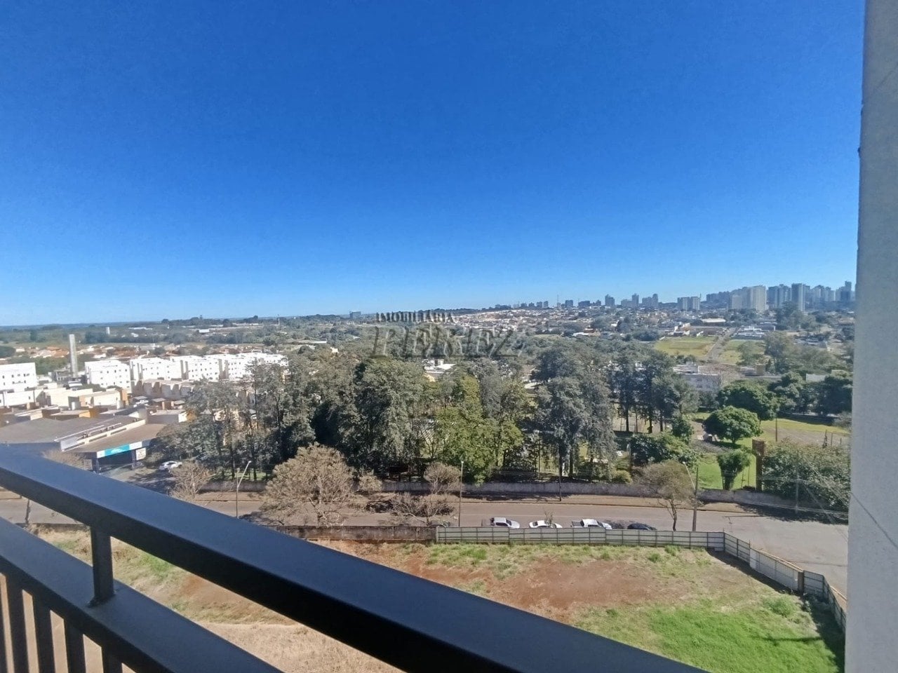 Apartamento para alugar no Edifício Vibe, região Sul de Londrina