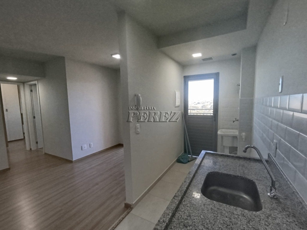 Apartamento para alugar no Edifício Vibe, região Sul de Londrina