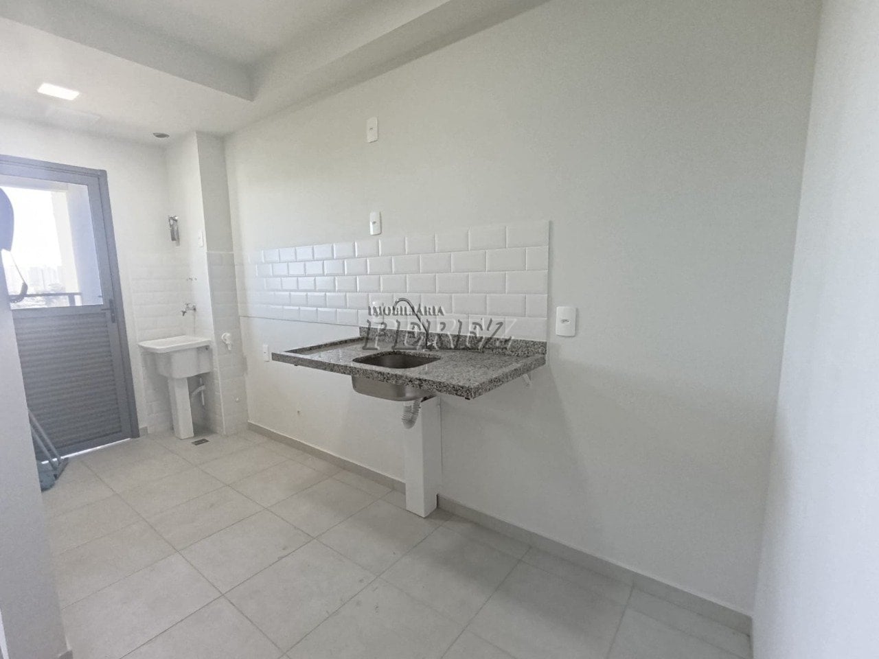 Apartamento para alugar no Edifício Vibe, região Sul de Londrina