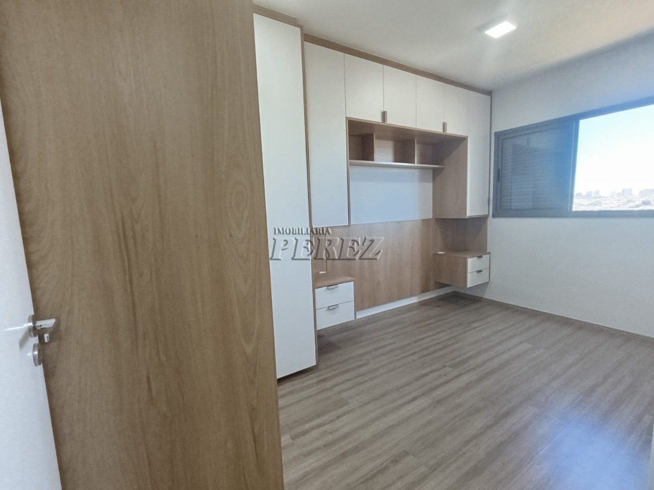 Apartamento para alugar no Edifício Vibe, região Sul de Londrina