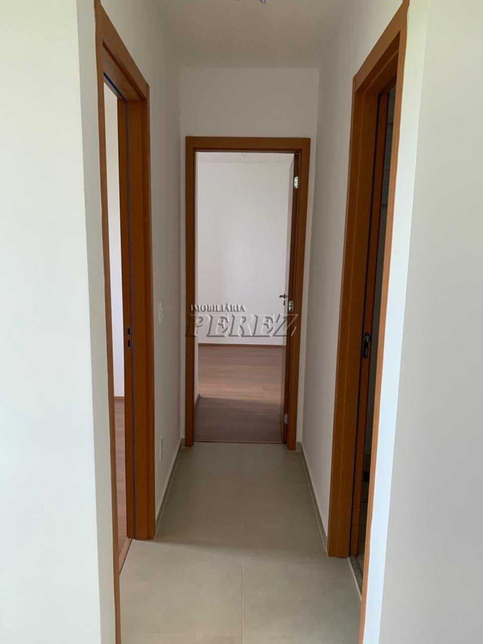 Apartamento à venda no Edifício Lake Picasso - Região leste de Londrina.