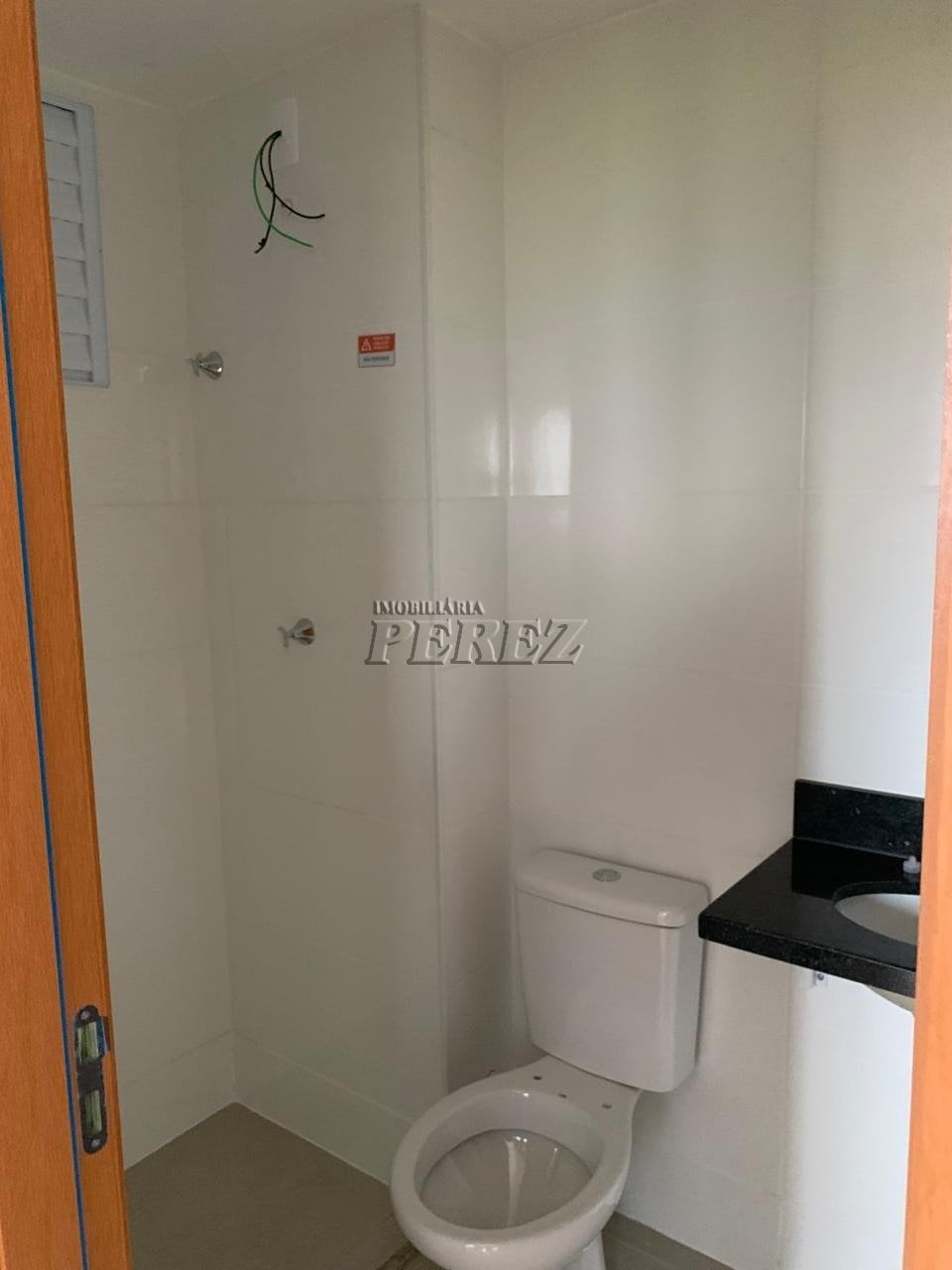 Apartamento à venda no Edifício Lake Picasso - Região leste de Londrina.