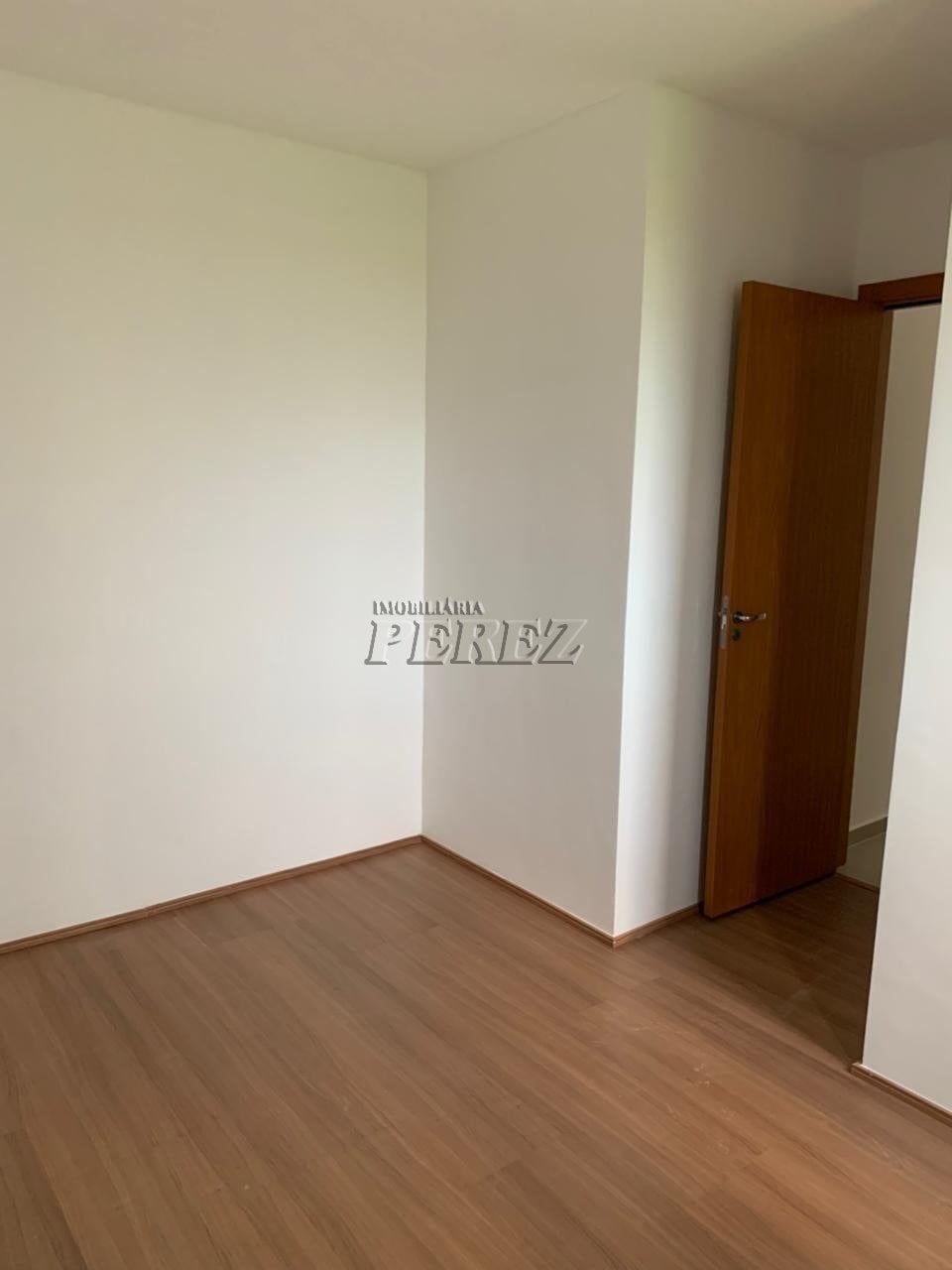 Apartamento à venda no Edifício Lake Picasso - Região leste de Londrina.