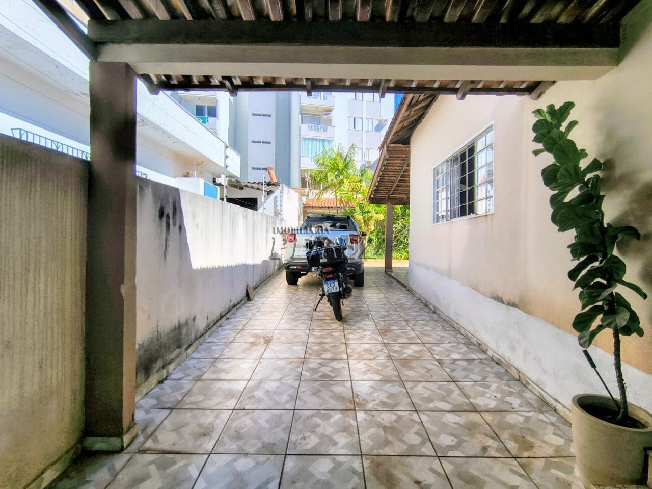 Casa à venda no centro de Londrina - Chácaras Pietraróia
