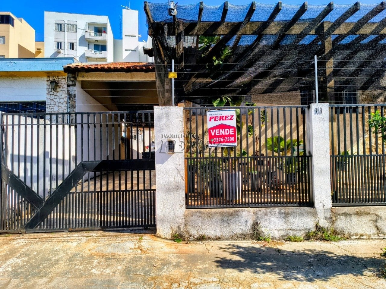 Casa à venda no centro de Londrina - Chácaras Pietraróia