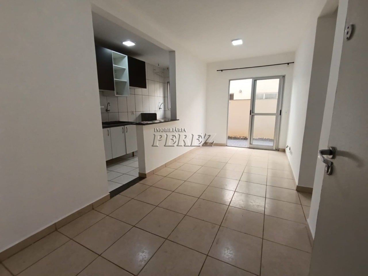 Apartamento para alugar no Edificio Villa Bella Residence, na região leste de Londrina