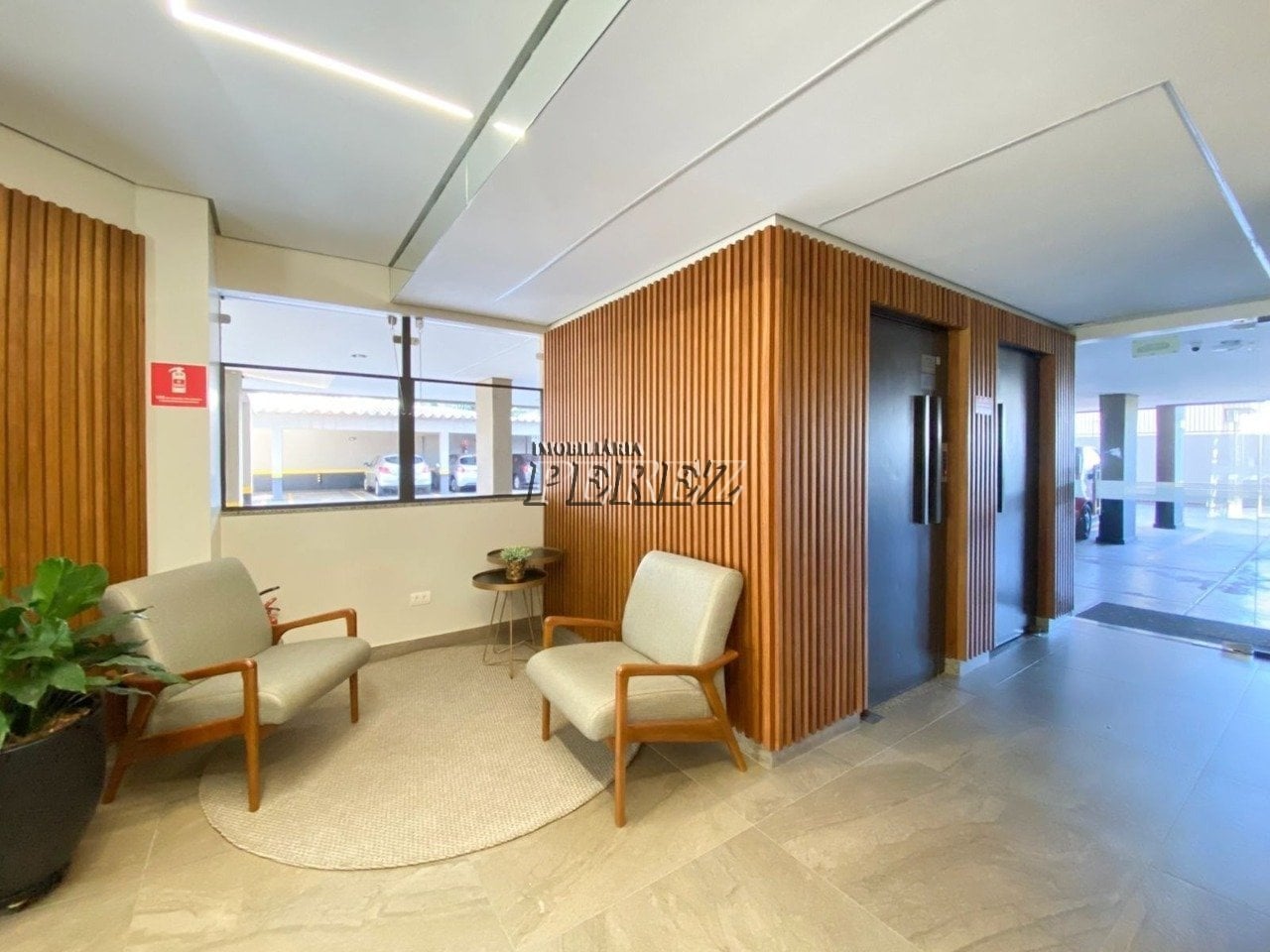 Apartamento à venda no Edifício Bela Cintra - Rua Paranaguá no centro de Londrina