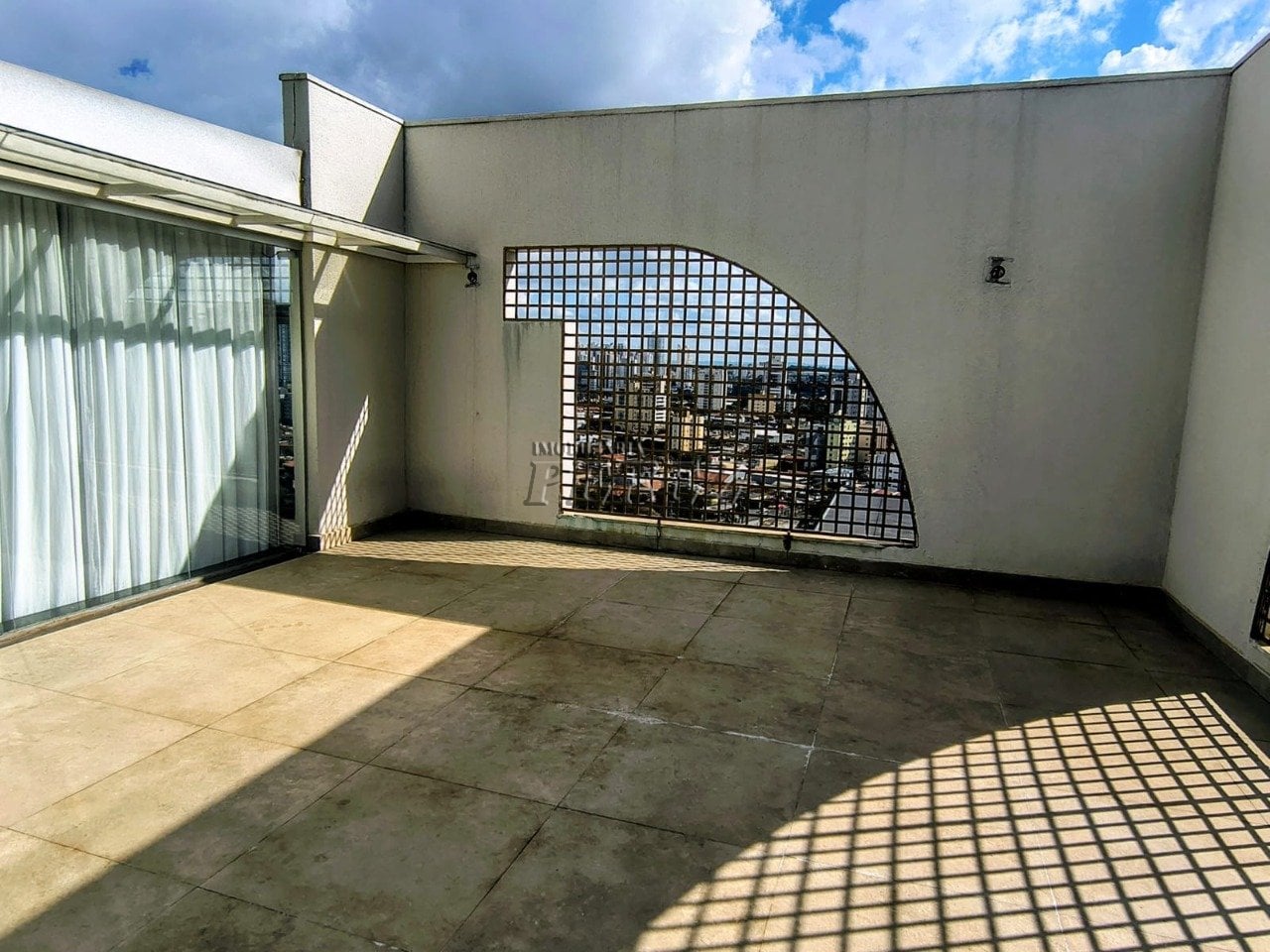 Apartamento à venda no centro de Londrina - Edifício Mediterranée