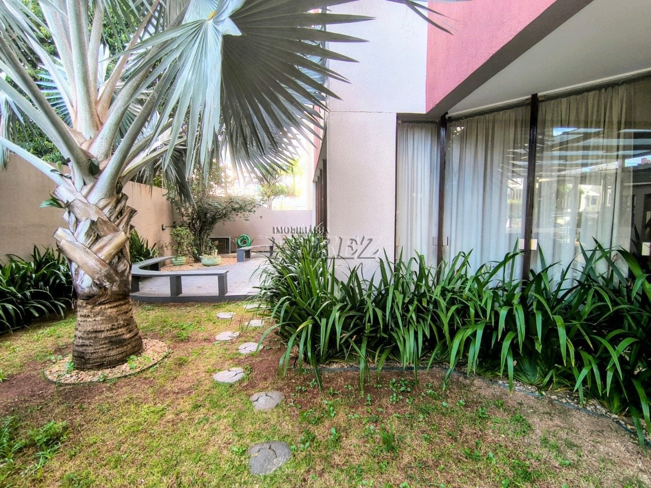 Apartamento à venda no centro de Londrina - Edifício Mediterranée