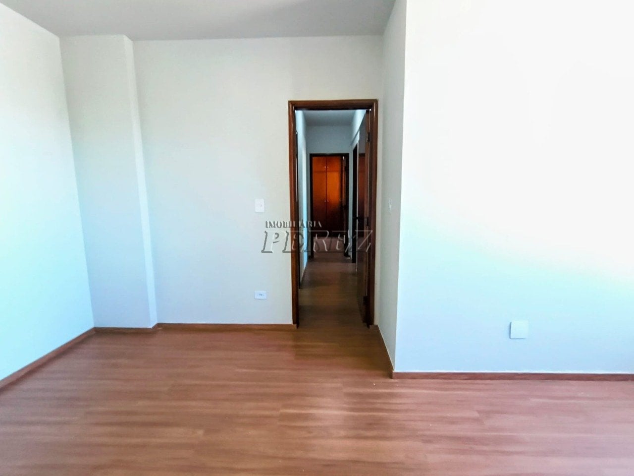 Apartamento à venda no centro de Londrina - Edifício Mediterranée