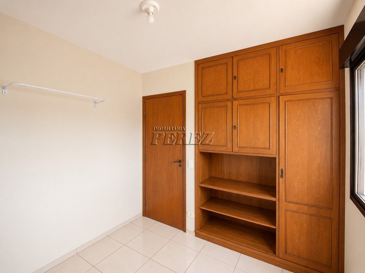 Apartamento à venda no Edifício San Martin - Centro de Londrina