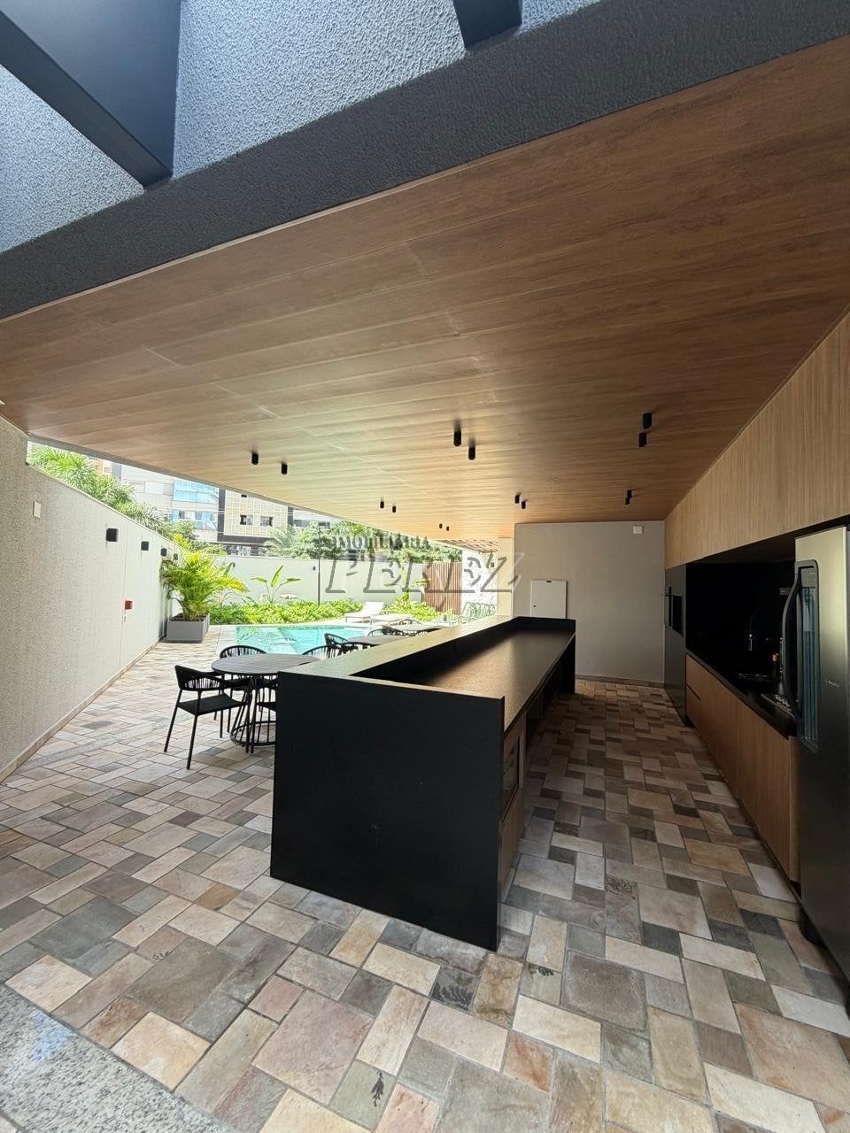 Apartamento à venda no Edifício Casa Palhano - Região sul de Londrina
