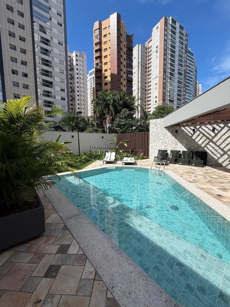 Apartamento à venda no Edifício Casa Palhano - Região sul de Londrina