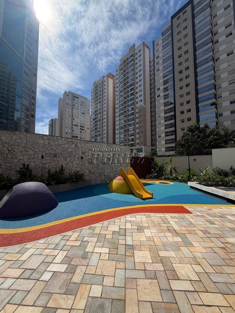 Apartamento à venda no Edifício Casa Palhano - Região sul de Londrina