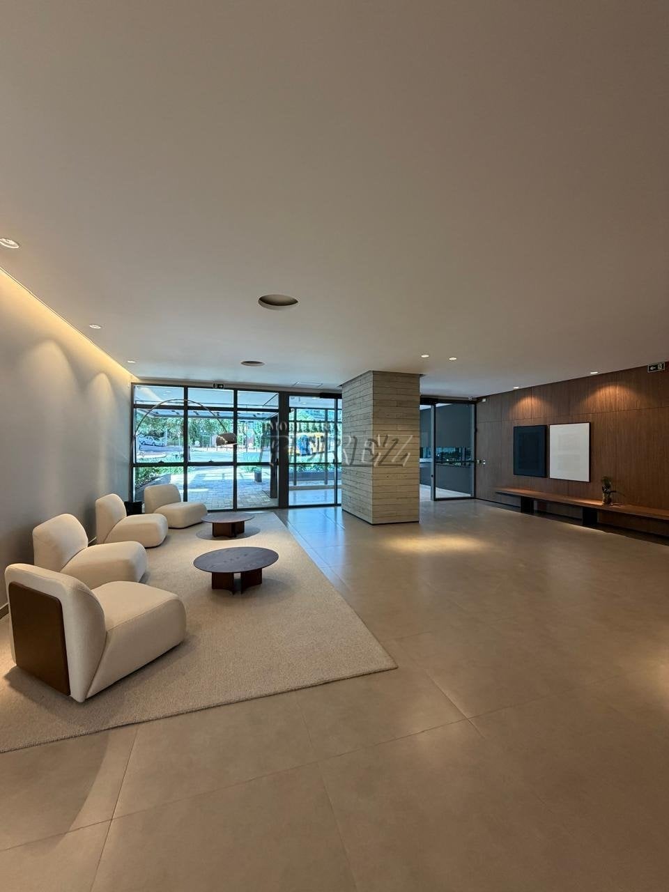 Apartamento à venda no Edifício Casa Palhano - Região sul de Londrina