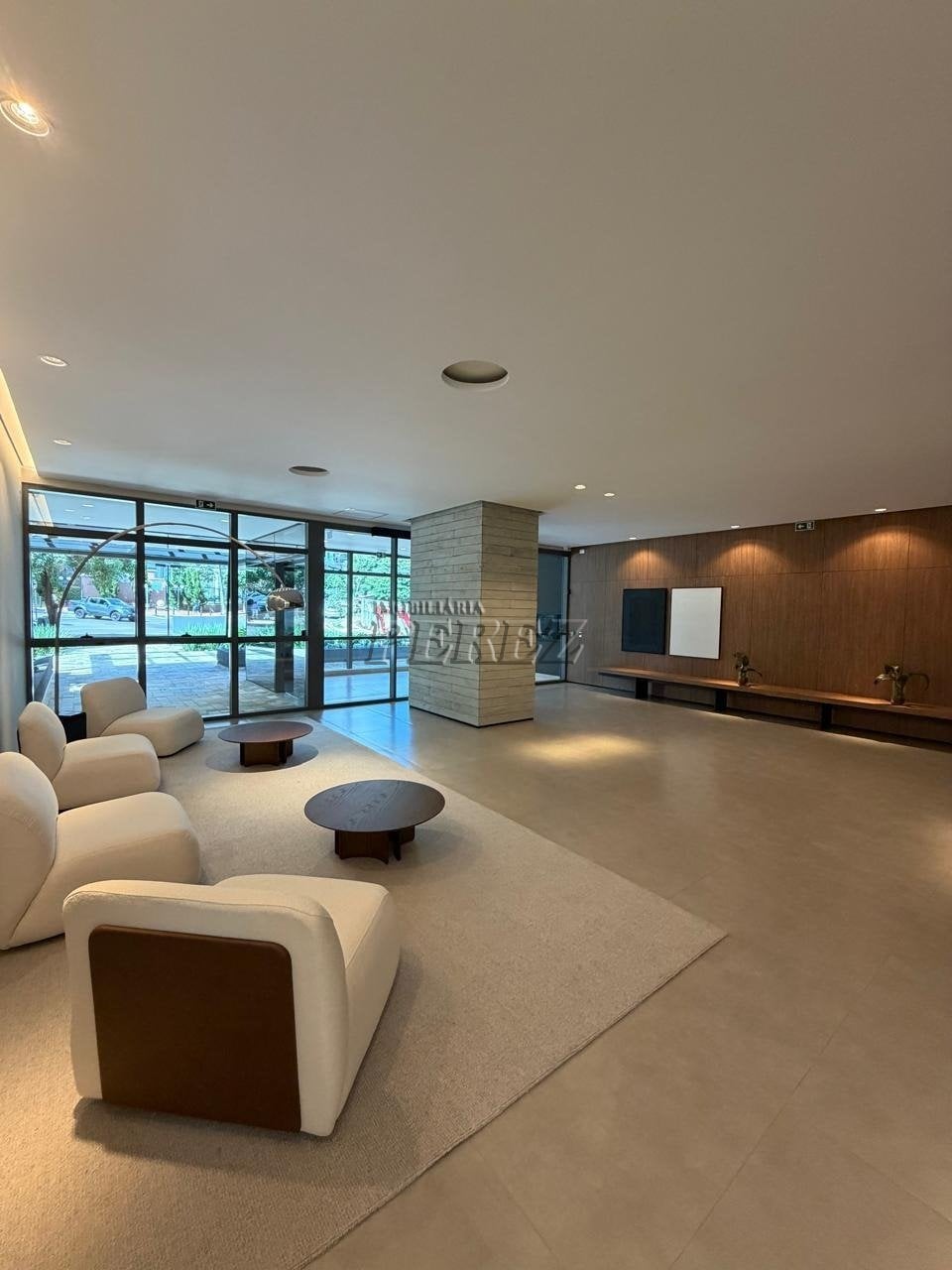 Apartamento à venda no Edifício Casa Palhano - Região sul de Londrina