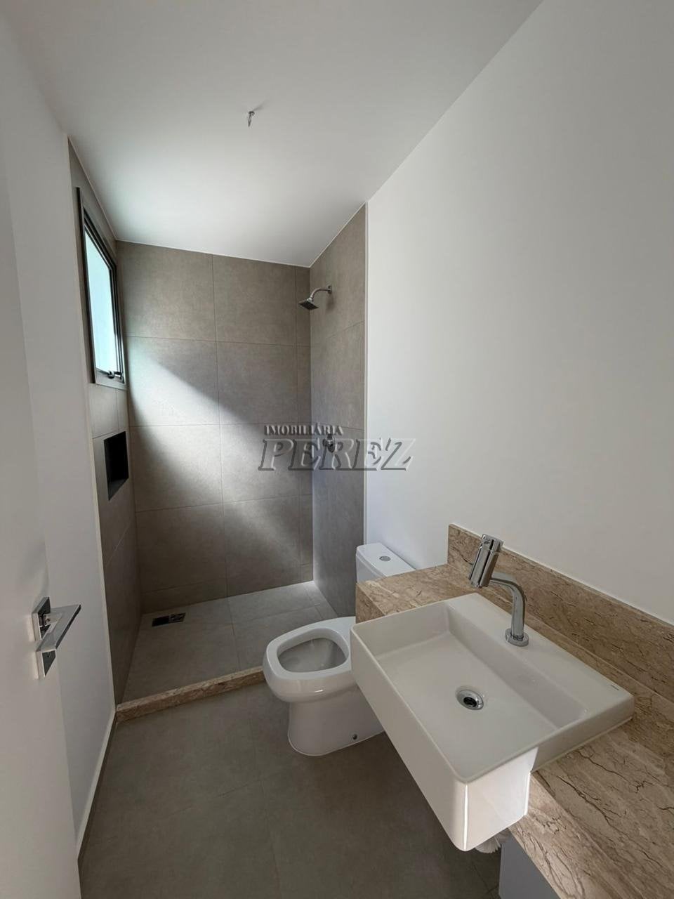 Apartamento à venda no Edifício Casa Palhano - Região sul de Londrina