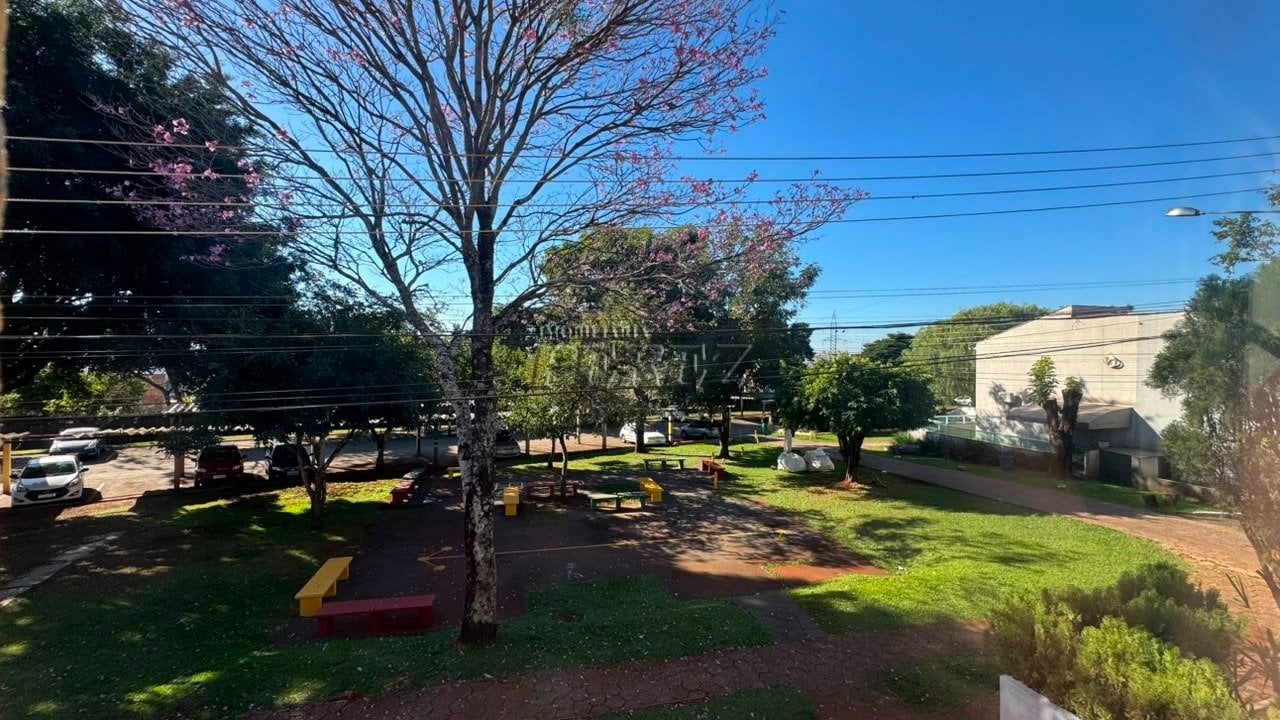 Casa em Condomínio para Locação na Região Leste de Londrina | Sobrado com 3 Quartos