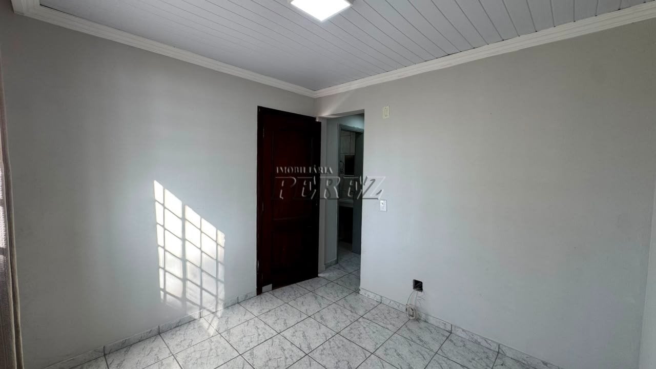 Casa em Condomínio para Locação na Região Leste de Londrina | Sobrado com 3 Quartos