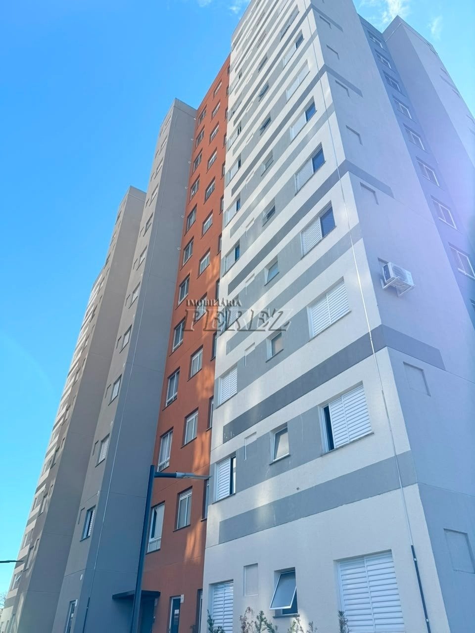 Apartamento para alugar no Edifício Morada dos Ventos, região leste de Londrina