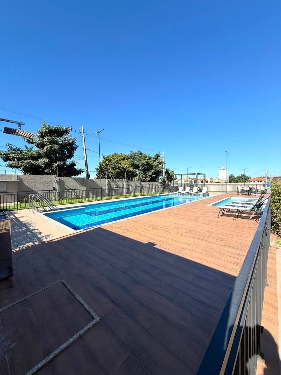 Apartamento para alugar no Edifício Morada dos Ventos, região leste de Londrina