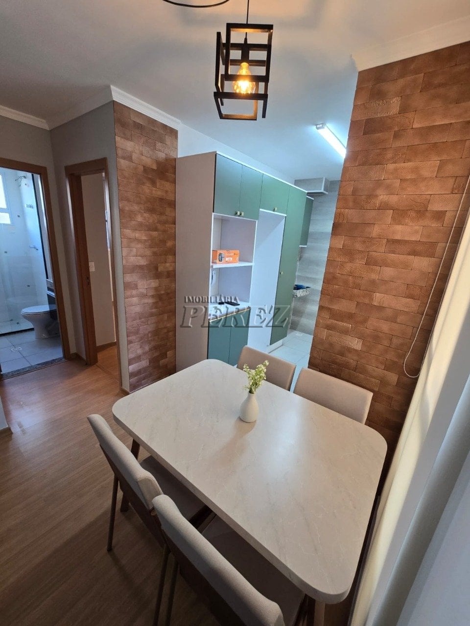 Apartamento à venda no Lago Di Lucerna na região leste de Londrina - Acquaville