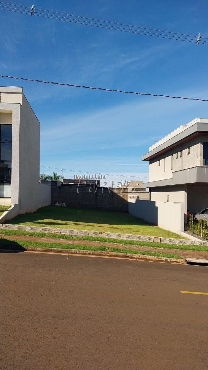 Terreno à venda no Parque Tauá Araçari em Londrina