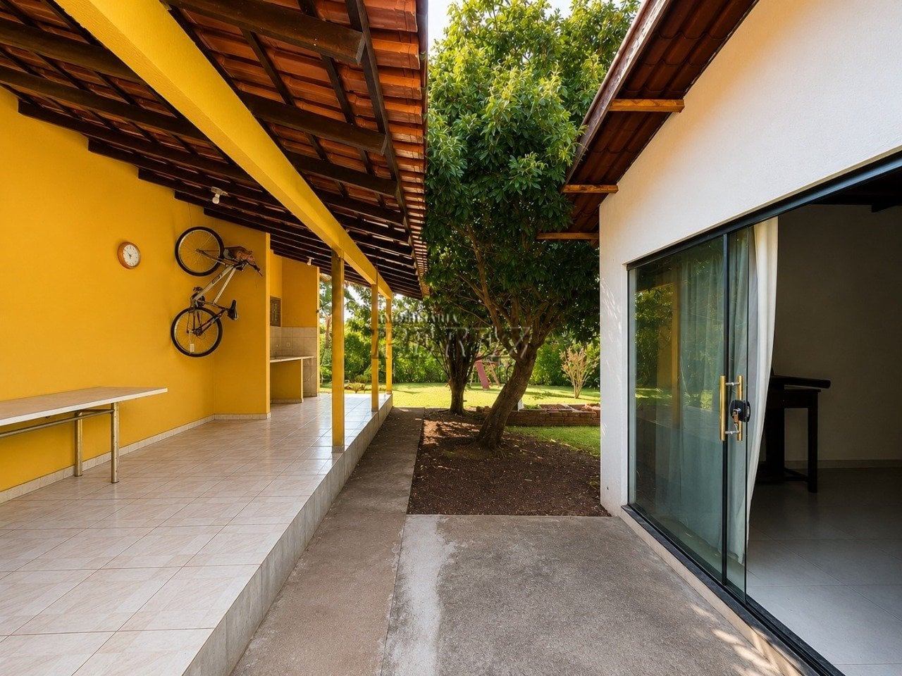 Casa à venda no Condomínio Green Village em Cambé