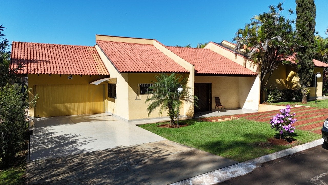 Casa à venda no Condomínio Green Village em Cambé