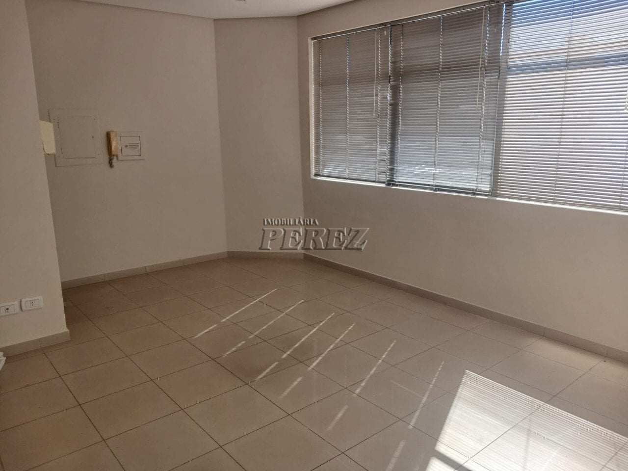 Salas comerciais à venda no Edifício Costa Verde na Av. Higienópolis - Centro de Londrina