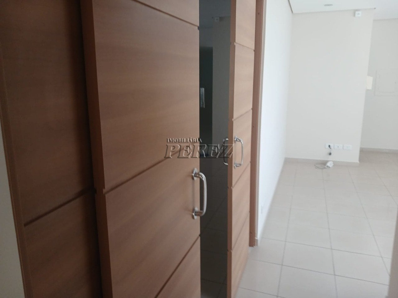 Salas comerciais à venda no Edifício Costa Verde na Av. Higienópolis - Centro de Londrina