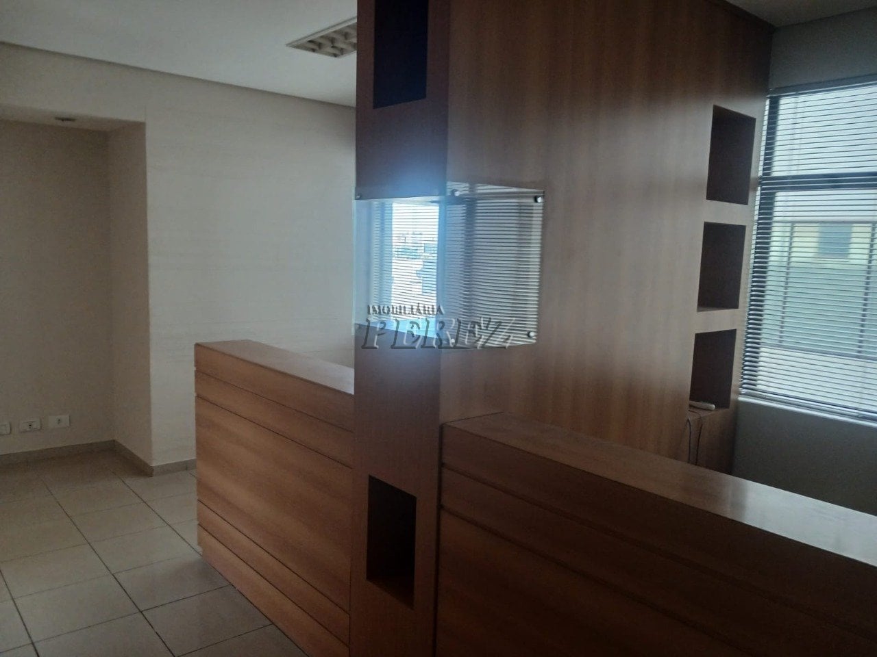 Salas comerciais à venda no Edifício Costa Verde na Av. Higienópolis - Centro de Londrina