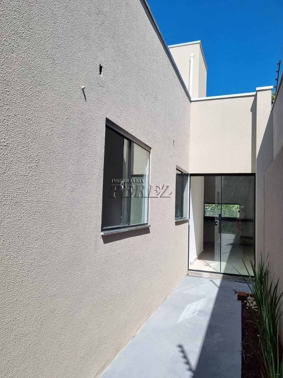 Casa à venda no Jardim Colúmbia, região oeste de Londrina