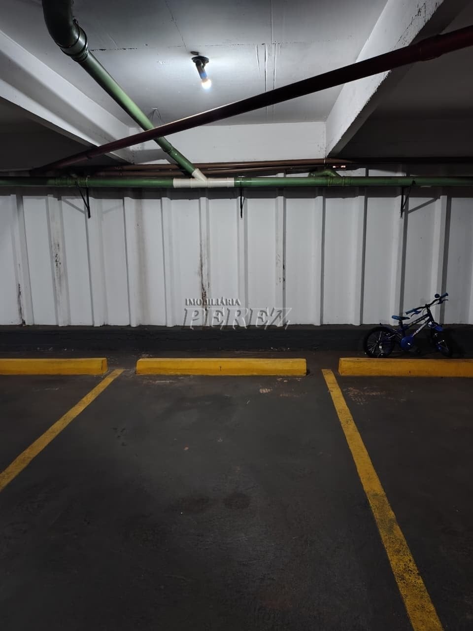 Apartamento à venda na região central de Londrina - Condomínio Regina Izabel
