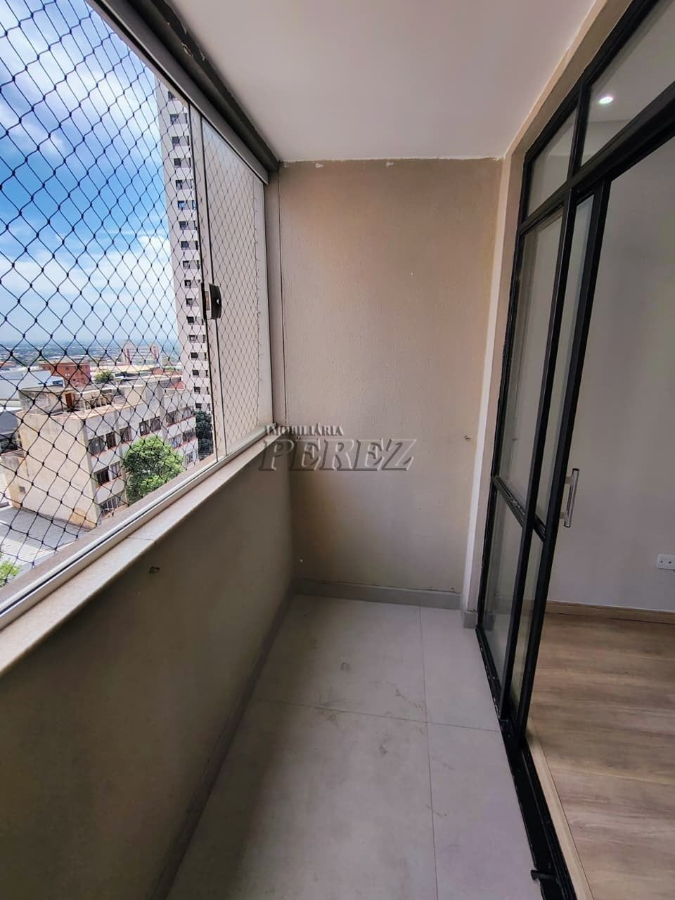 Apartamento à venda na região central de Londrina - Condomínio Regina Izabel