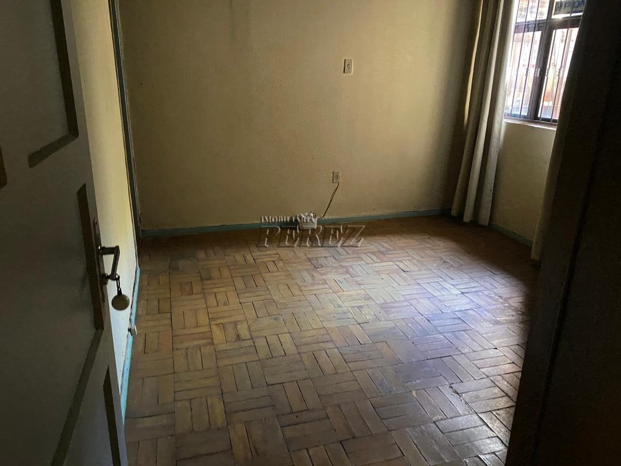 Terreno à venda no Jardim Bandeirantes, região oeste de Londrina