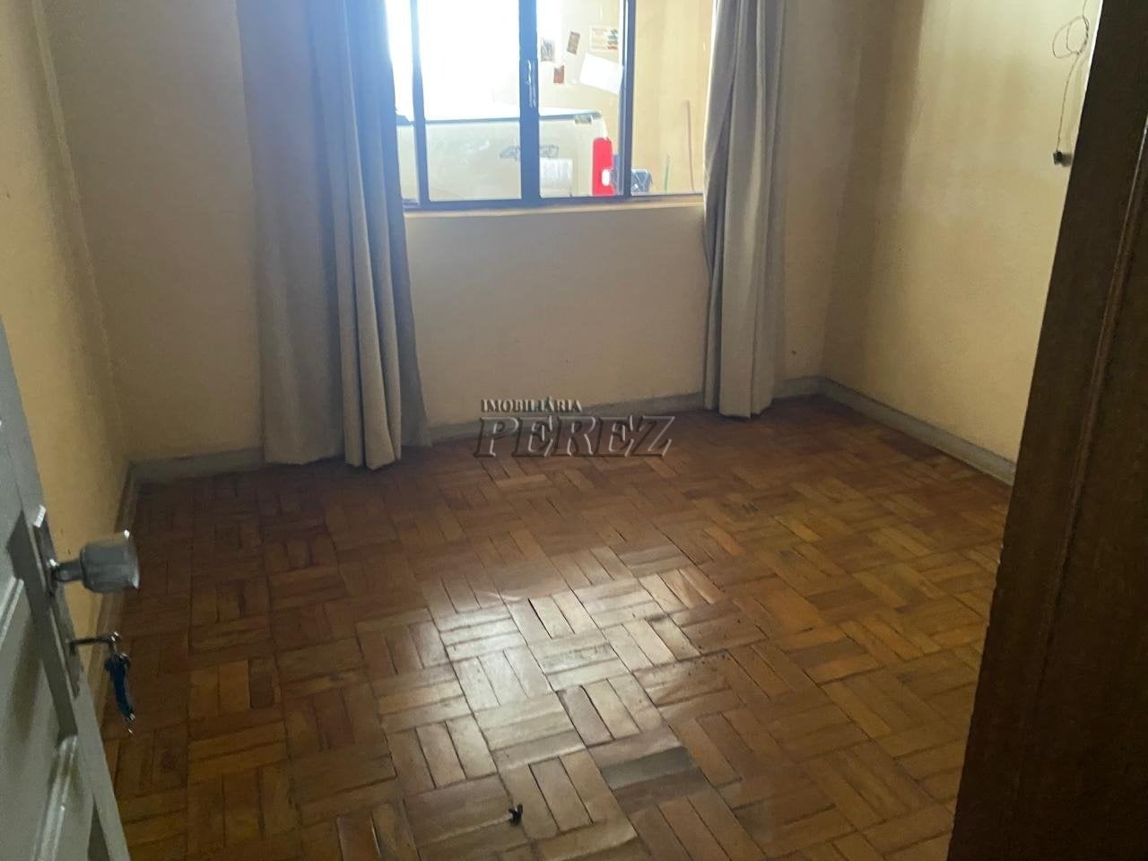 Terreno à venda no Jardim Bandeirantes, região oeste de Londrina