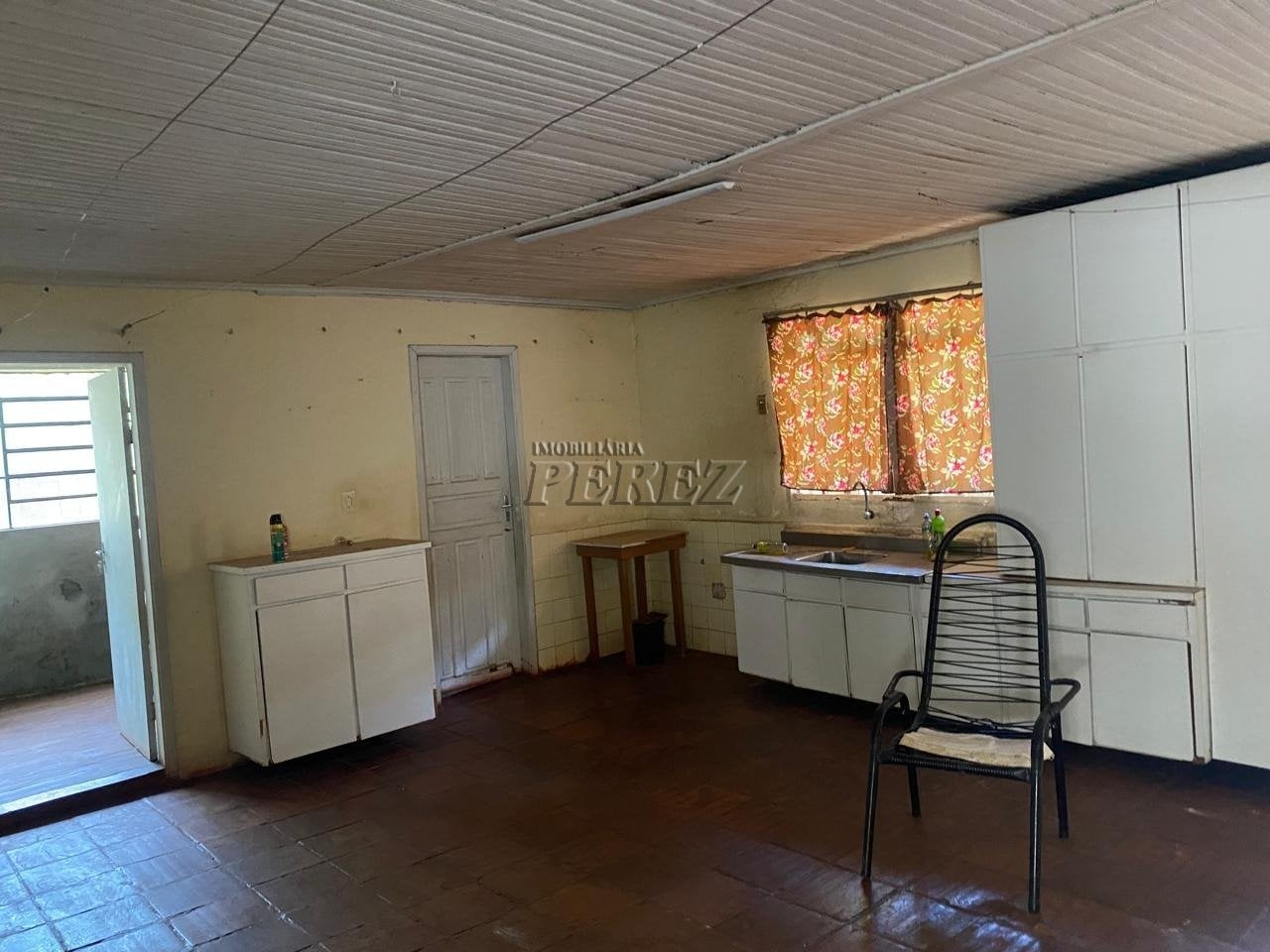 Terreno à venda no Jardim Bandeirantes, região oeste de Londrina