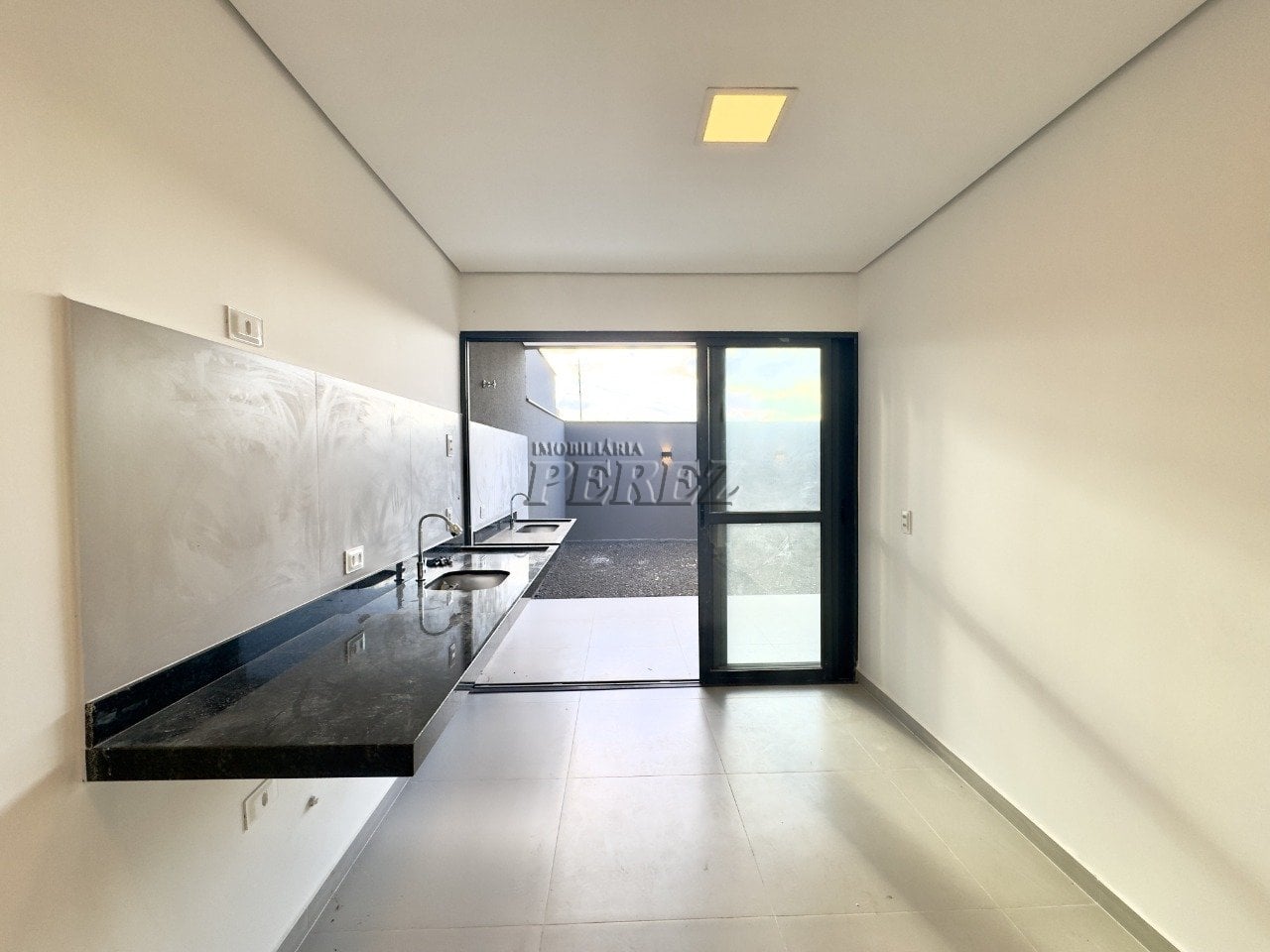 Casa à venda na Gleba Esperança, região oeste de Londrina