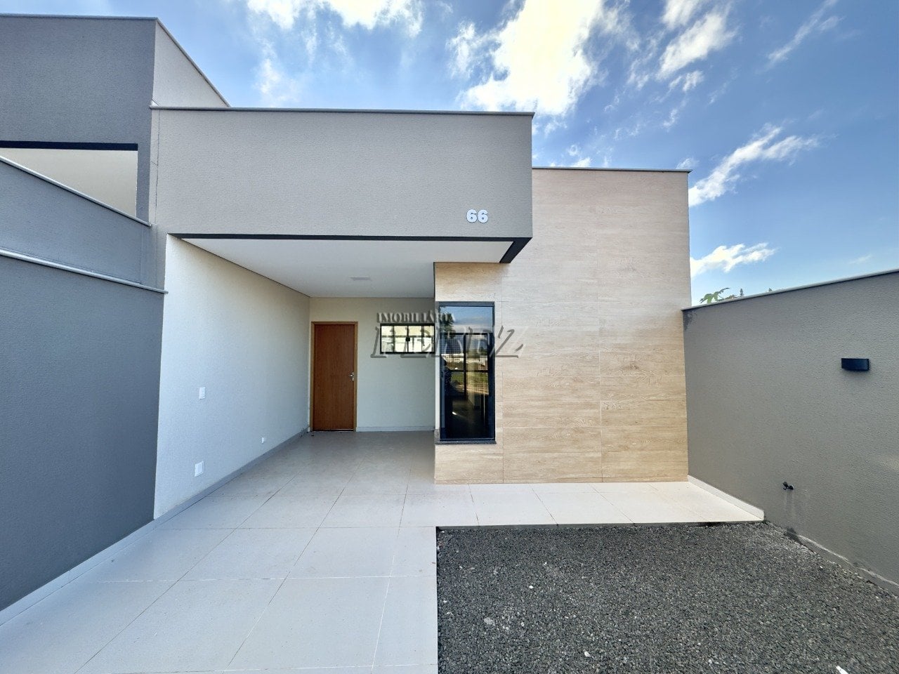 Casa à venda na Gleba Esperança, região oeste de Londrina