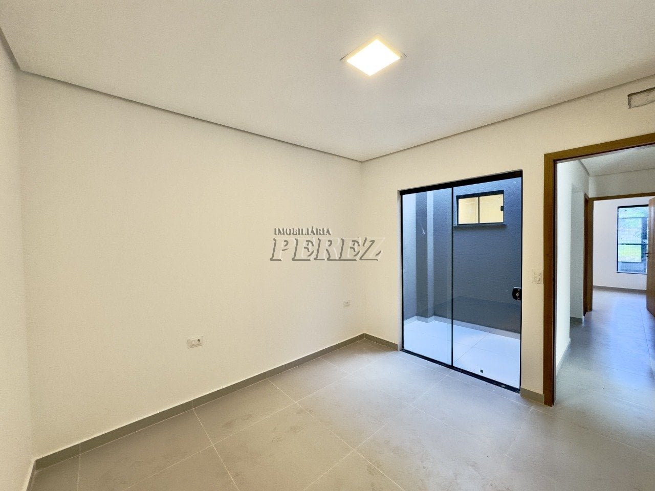 Casa à venda na Gleba Esperança, região oeste de Londrina
