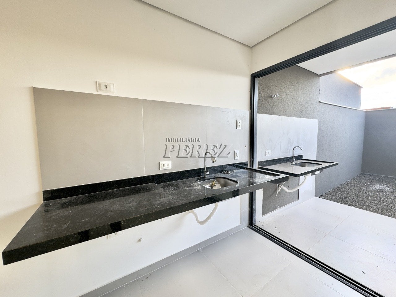 Casa à venda na Gleba Esperança, região oeste de Londrina