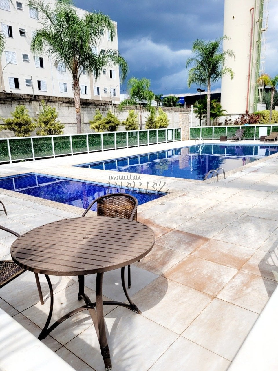 Apartamento à venda em Cambe - Residencial Lanin