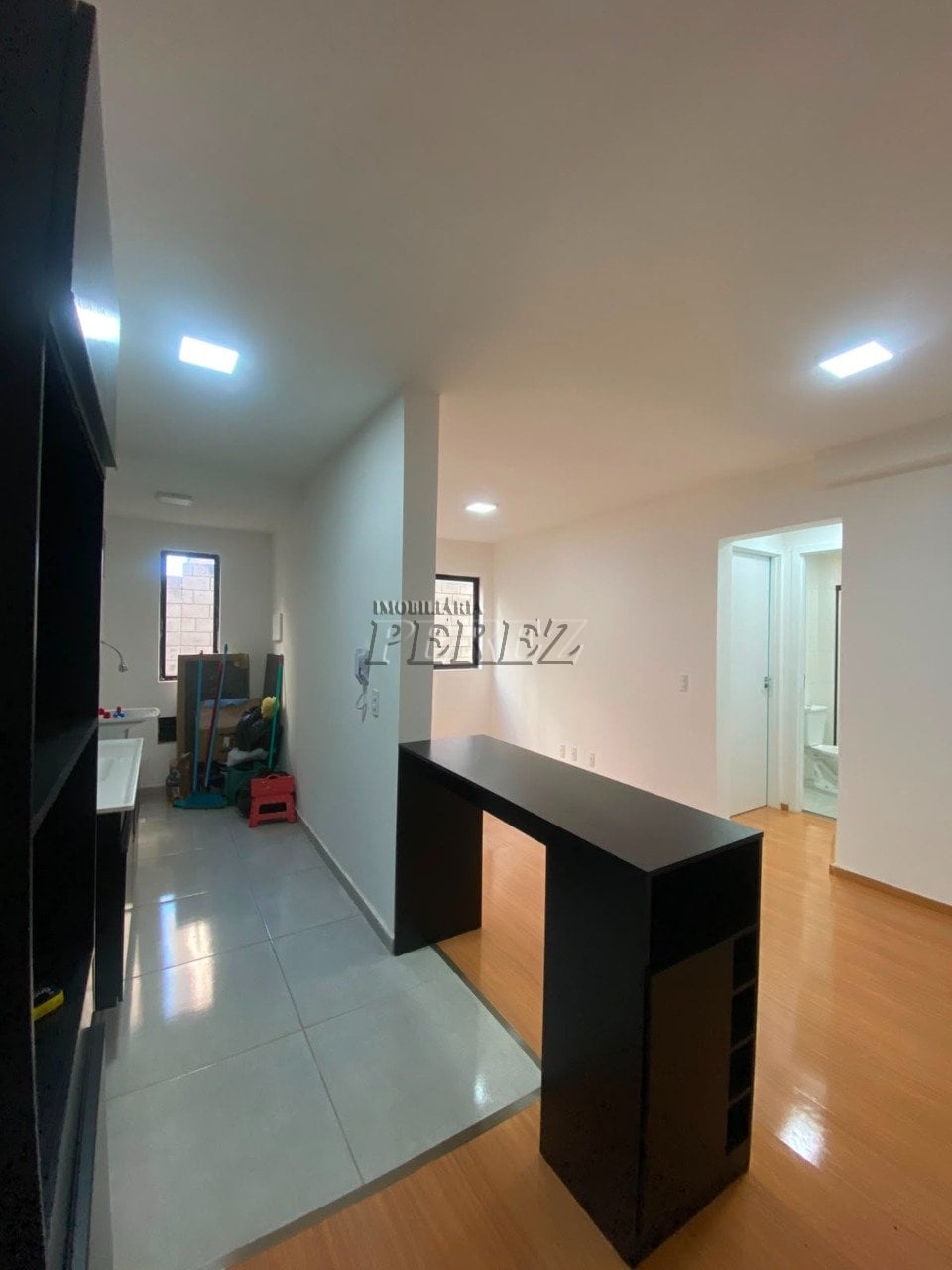 Apartamento à venda no Residencial Évora na região norte de Londrina