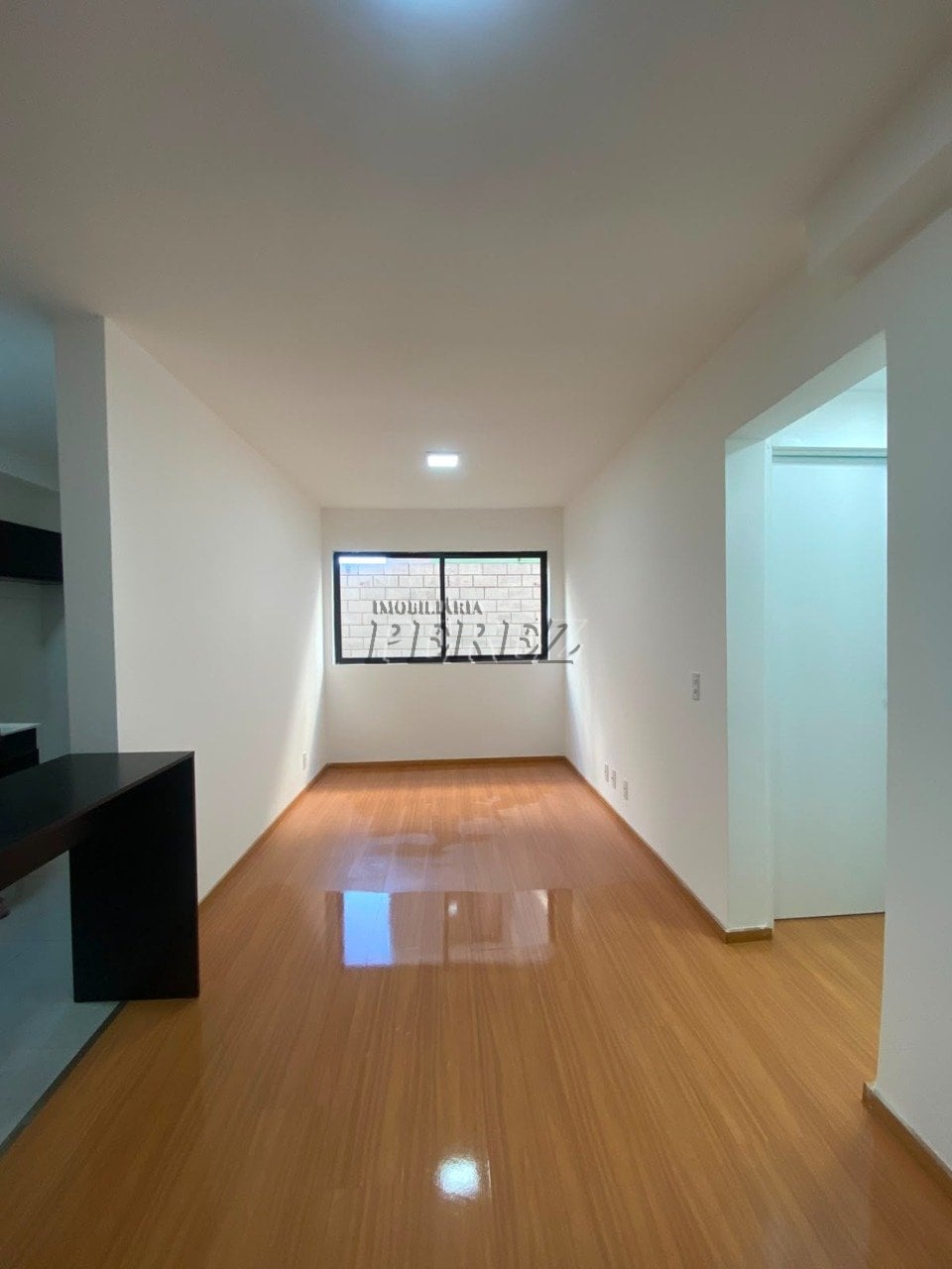 Apartamento à venda no Residencial Évora na região norte de Londrina