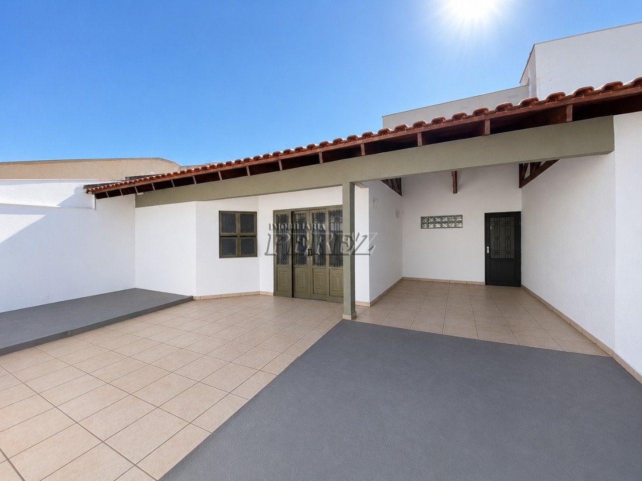 Casa à venda no Jardim Universitário, região oeste de Londrina